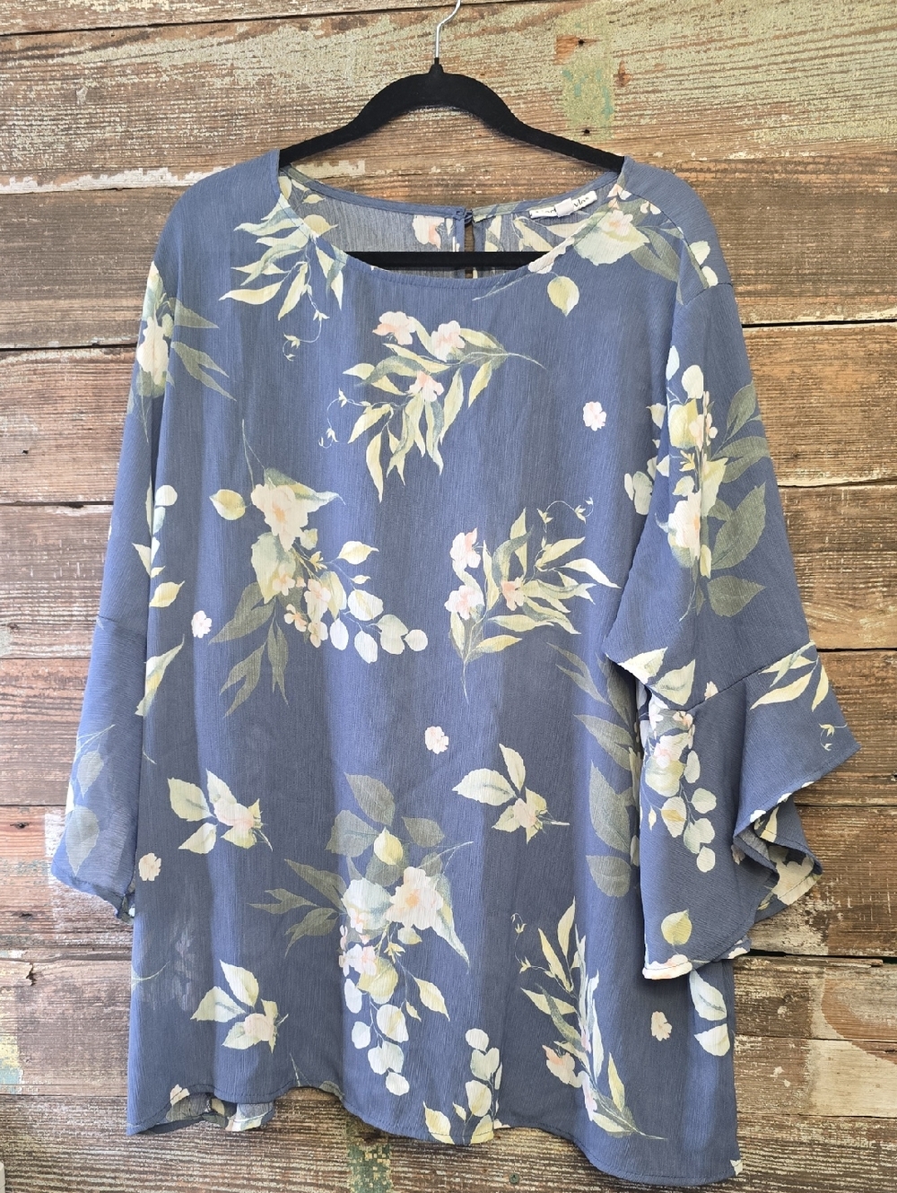 NorthStyle Blue Floral Blouse with Cream and Green Accents, Size 2X